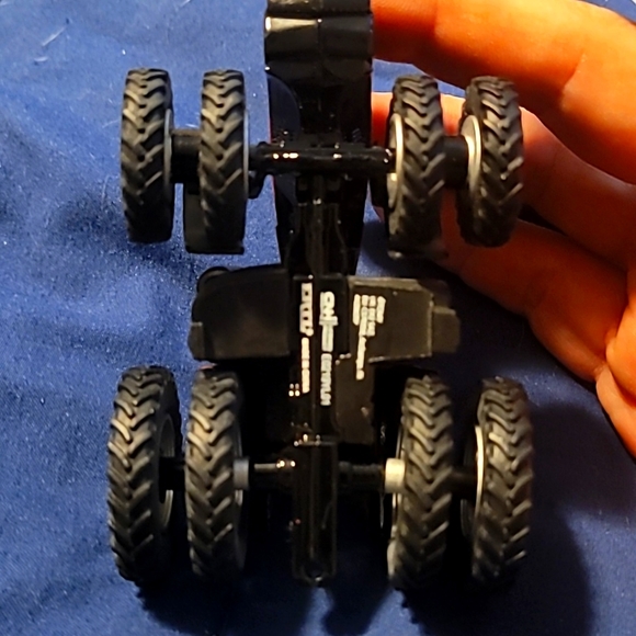 Ertl twins special edition case 2019 380 - Picture 4 of 4